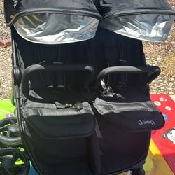 JEEP DOUBLE STROLLER 