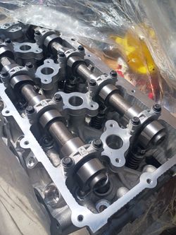 Toyota Tacoma 05 -2015  new head