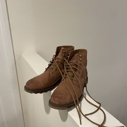 Sorel Leather Boots Waterproof / Winter Ready (9.5 Mens)