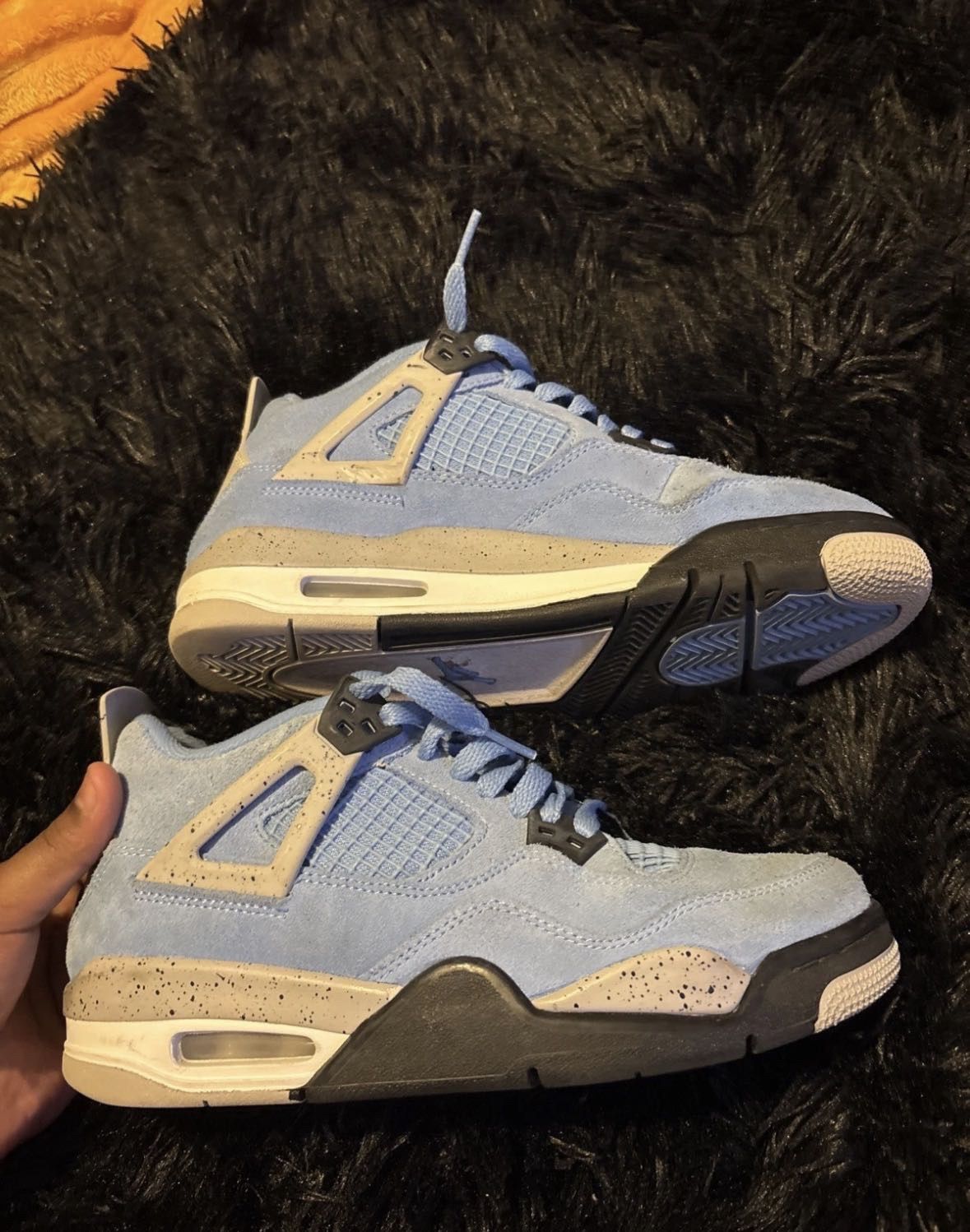 Jordan 4 University Blue