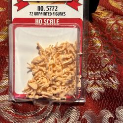 No. 5772 Unpainted Figures.  New. 