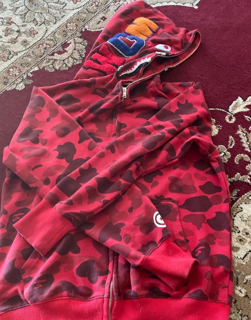 red camo bape hoodie Large