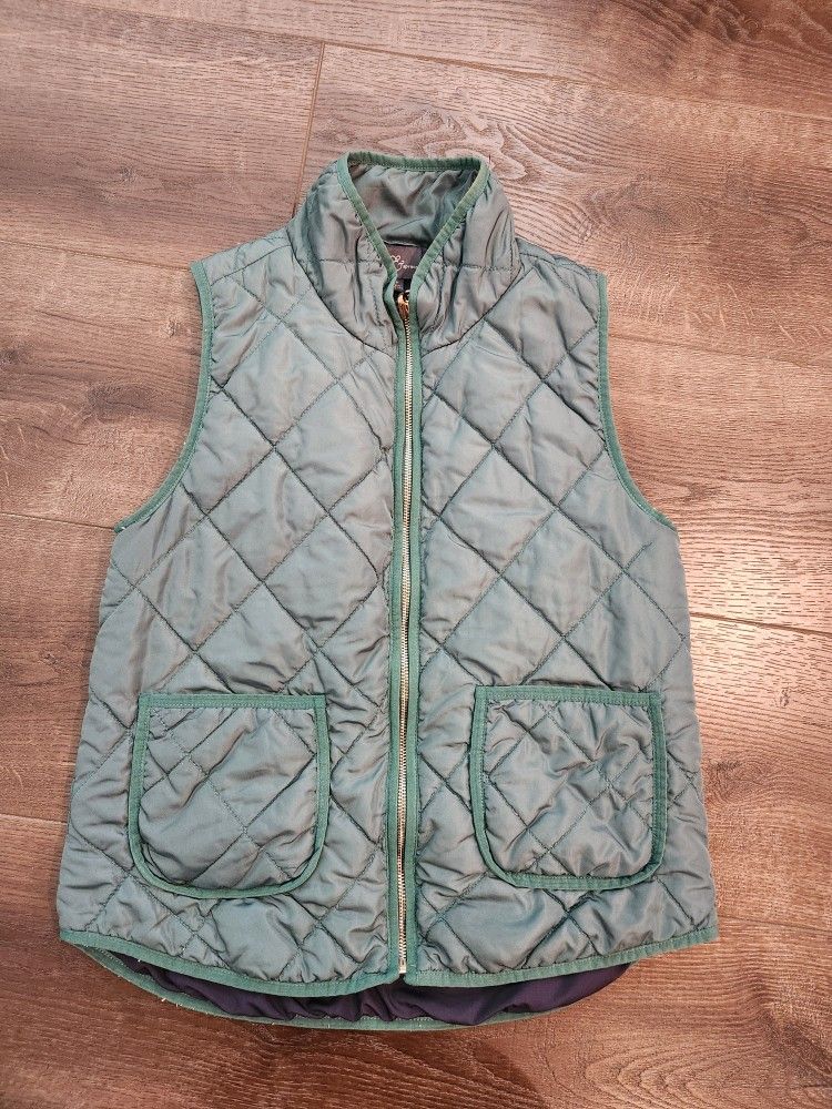 Market & Spruce Wilco Solid Quilted Vest, size M, good condition