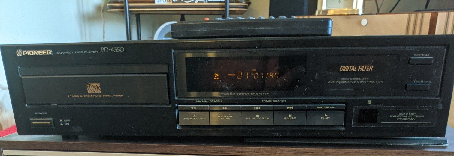 Pioneer CD Player (single)