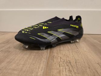 ADIDAS PREDATOR ELITE FG LACELESS SOCCER CLEATS MENS...SZ 11...BRAND NEW