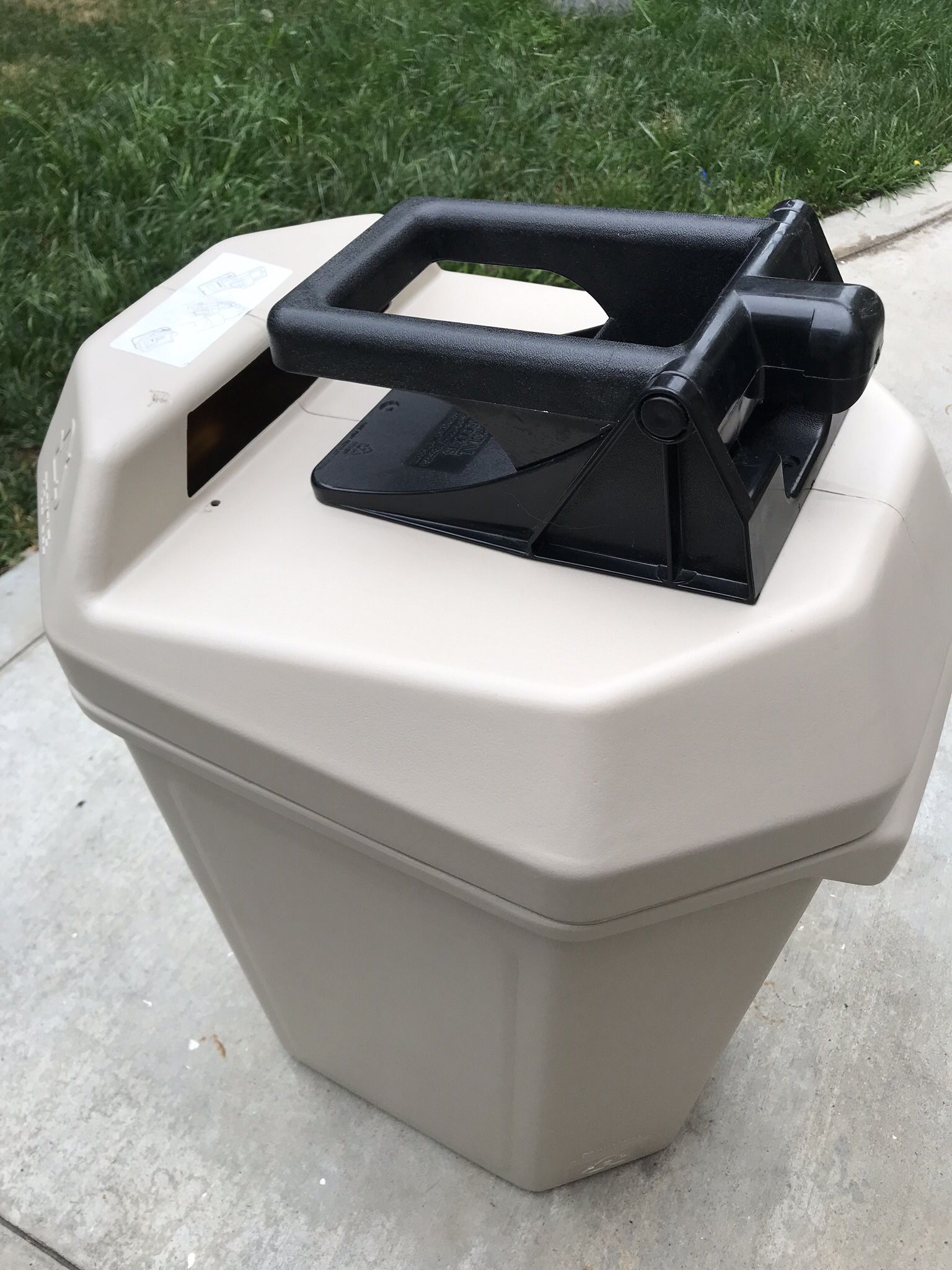 New Commercial Zone Canpactor 30 Gallons Recycling