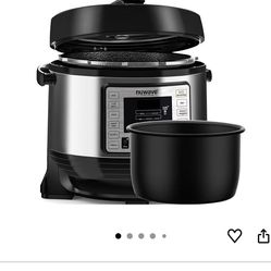Selling a gently used NuWave Nutri-Pot 6-Quart Digital Pressure Cooker.