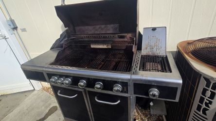 Gas barbecue grill