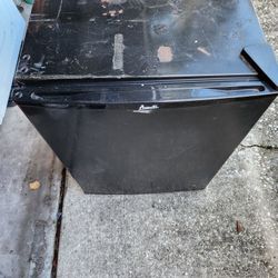 Small Refrigerator
