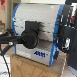 ARRI ST1 with dimmer