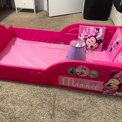 Toddler Furniture & Wall Art 