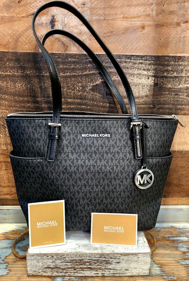 Michael Kors Large Jet Set Bag