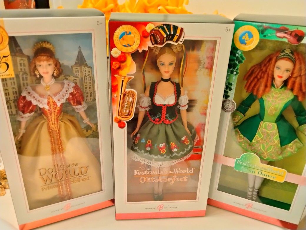 Barbie Dolls Perfect Box Vintage The World Barbies Three Of Them $180