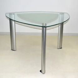 Onyx Metal Triangular Glass Dining Table 3 Chairs