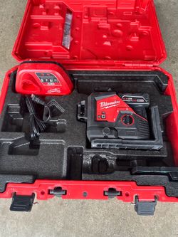 3 Plane Level Milwaukee M12 W/ 3.0 Battery