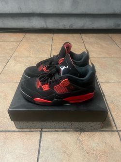 Air Jordan 4 Retro Red Thunder 8.5