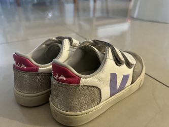 Veja sneakers