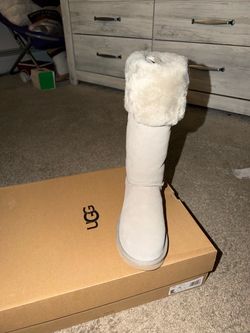 Brand new Uggs in the box never worn