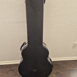 Roadrunner Dreadnought Acoustic Guitar Hardshell Case (Trades Okay)