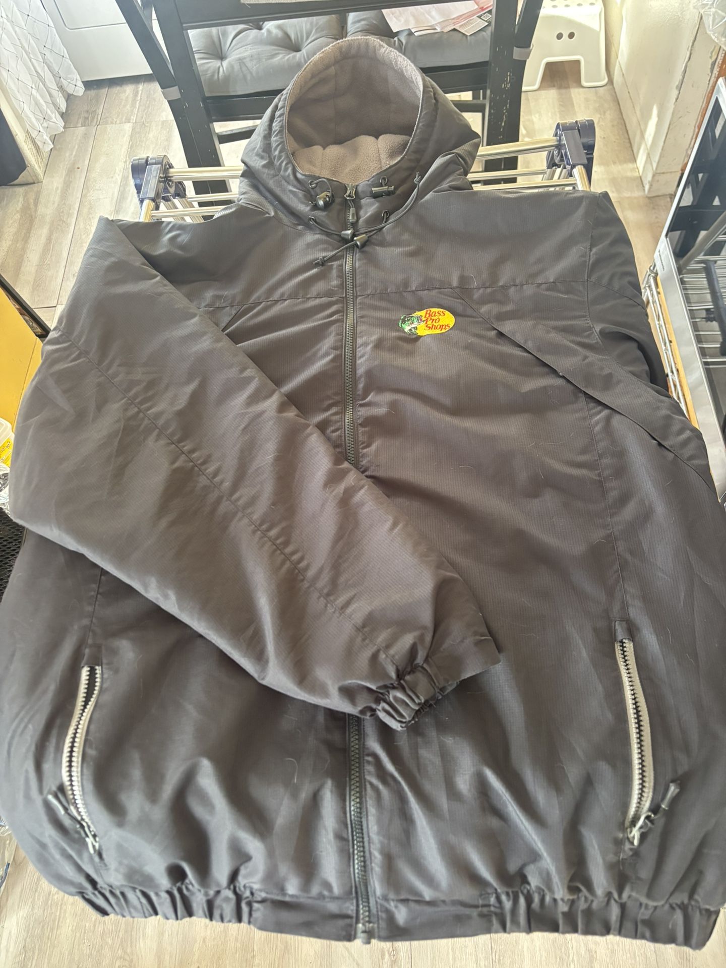 Bass Pro Shop Jacket Size Xl