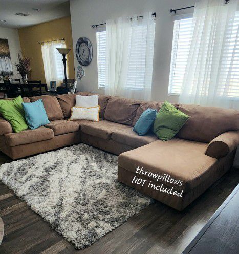 Microfiber sectional with chaise