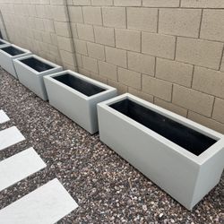Light Weight Outdoor Planters