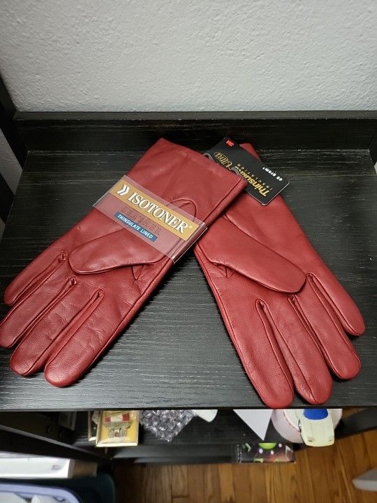 NWT Isotoner Really Red Leather Thinsulate Lined Gloves OS