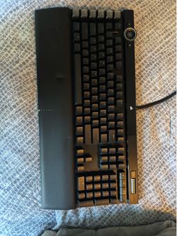 K100 RGB Fullsize Keyboard with Wrist rest