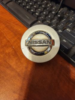 Nissan Center Caps