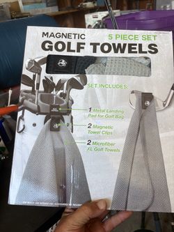 Magnetic golf towel set