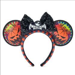 Disneyland punking king ears