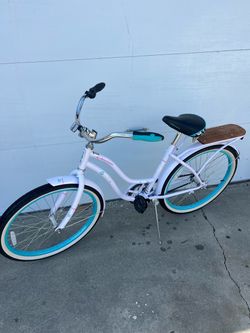 SCHUWINN BEACH BIKE SIZE 24