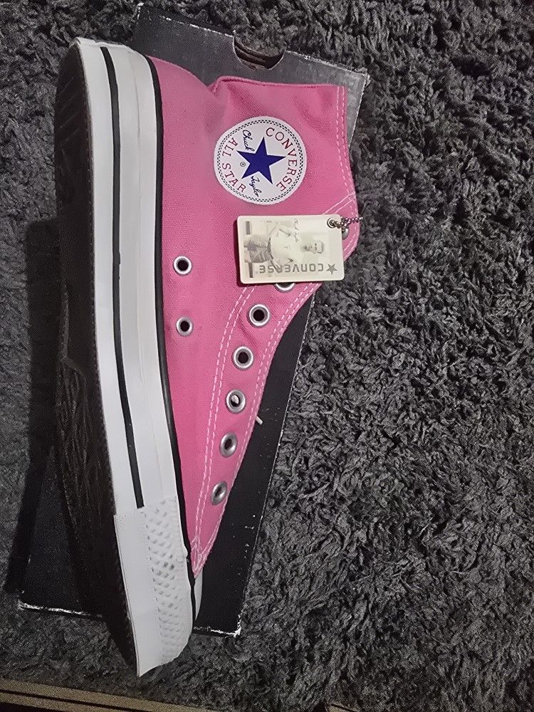 Convers High Top Pink