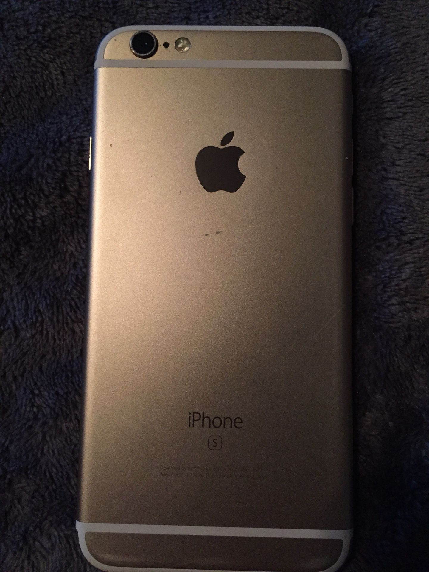 iPhone 6s cracked screen