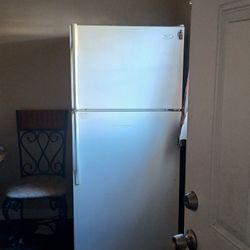 Whirlpool Refrigerator 