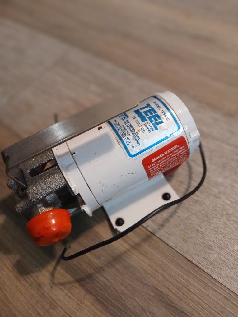 Teel 12 Volt Water Pump