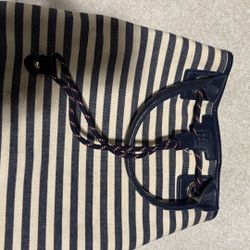 Tommy Hilfiger Navy Striped Tote Bag – Used