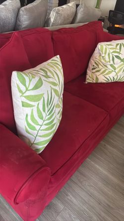 Loveseat pullout couch with lamps