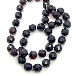 Vntg. Faceted Cherry Amber Bakelite Necklace