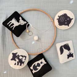 Crib Mobile With Standing Arm Wooden