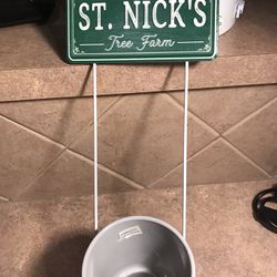 NEW Metal Signs for Yard or Porch Flower Pot “St. Nick’s Tree Farm”