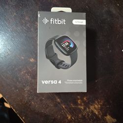 Fitbit Versa 4