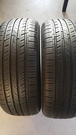 Land sport in good condition 2 tires 215 55 17 80%. Tread
