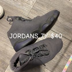 JORDANS SIZE 7Y