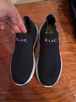 Juicy Couture shoes / K.L.P.C. Women’s Slip-On Knit Walking Shoes – Black/Aqua/Pink – Size 7 US