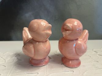 Pretty Pink Ceramic Bird Salt & Pepper Shaker Set