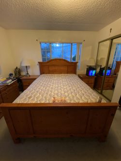 Bedroom Set PICK UP ONLY $185 OBO