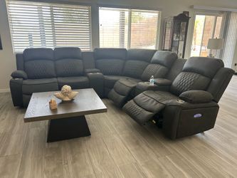 Brand New Power Reclining Elegant Sectional Sofa Set