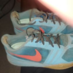 NICE WORKOUT SHOES! In Decent CONDITION....Worn Before