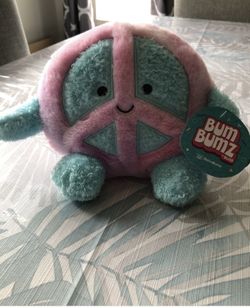 Bum Bumz, Retro Bumz Megs The Peace Sign Plush - NWT